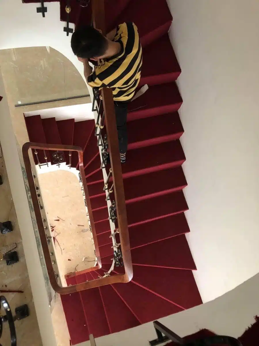 Thảm Thiên Thành - Thảm tấm PVC trải cầu thang