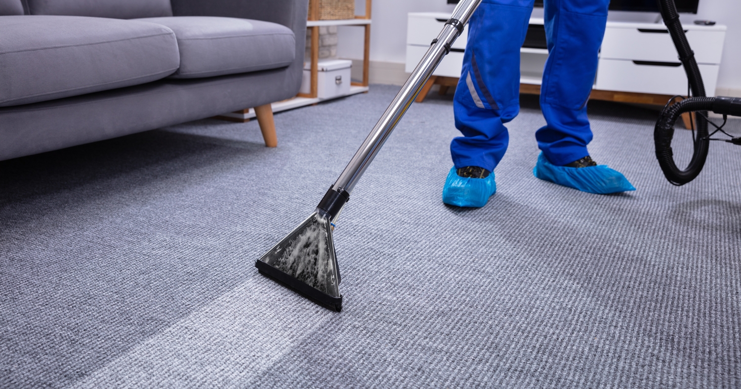 Cách Vệ Sinh Thảm Trải Sàn Văn Phòng Để Giữ Bền Màu Và Sạch Bụi 7 vệ sinh thảm trải sàn