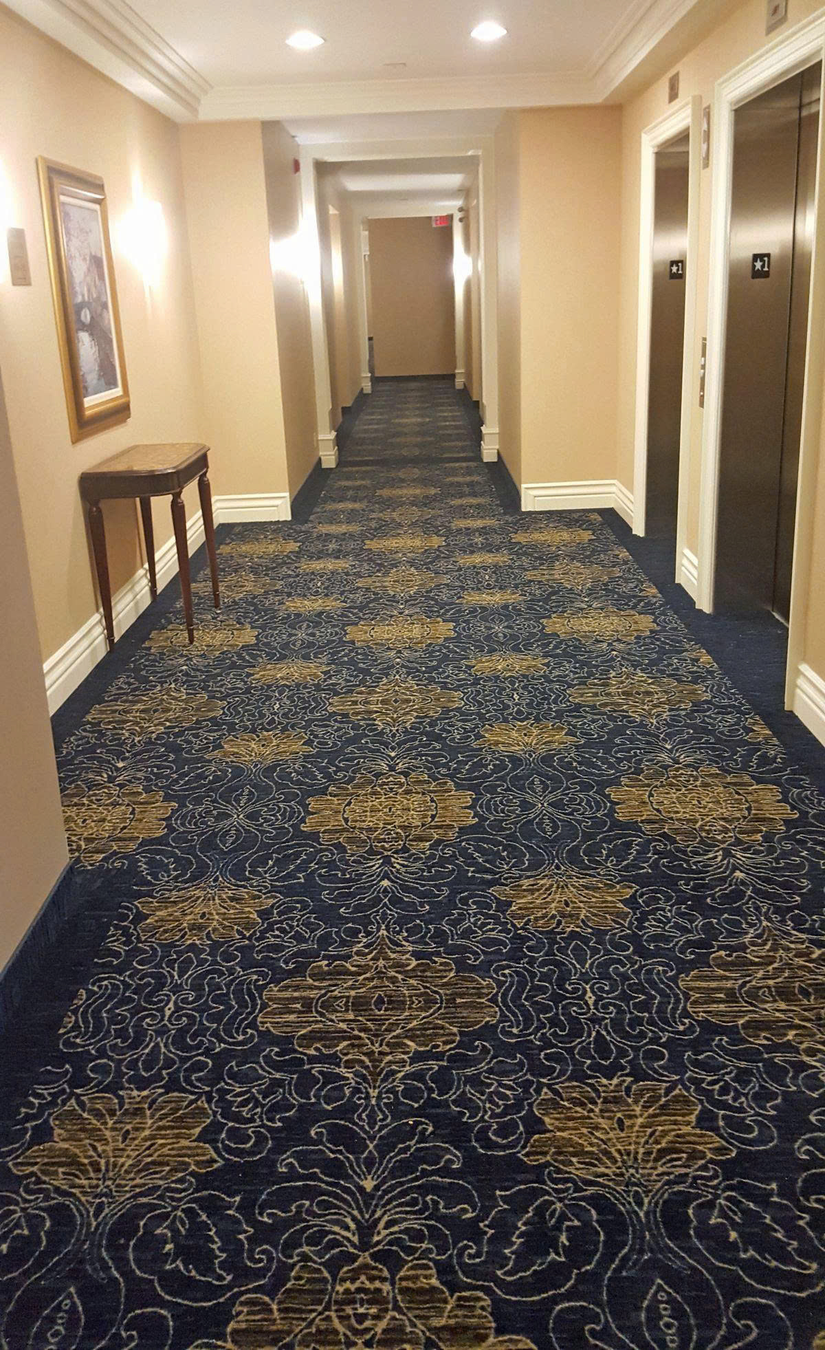 Các Mẫu Mã Thảm Cuộn Được Ưa Chuộng Nhất Hiện Nay 5 tham trai hanh lang khach san nylon in hoa cao cap