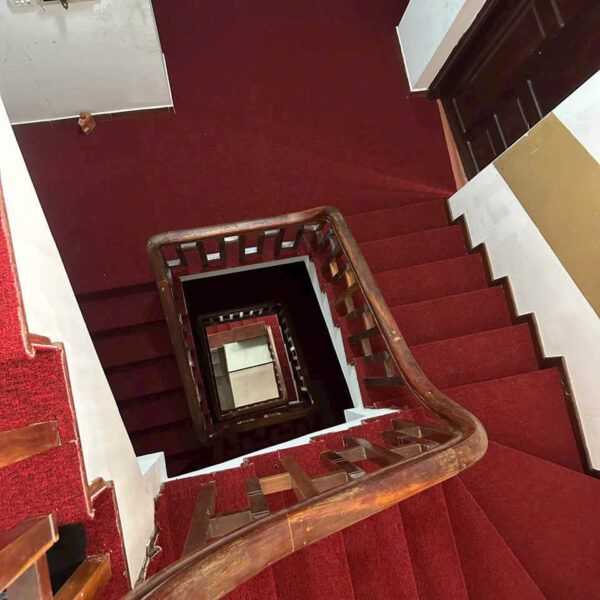 thảm trải sàn cầu thang