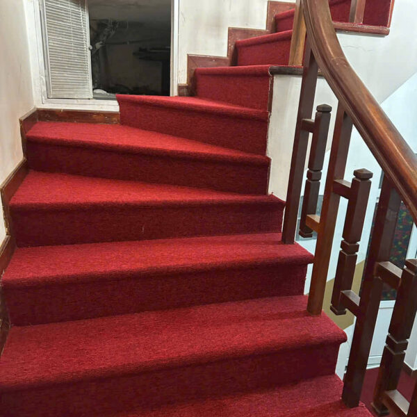 thảm trải sàn cầu thang